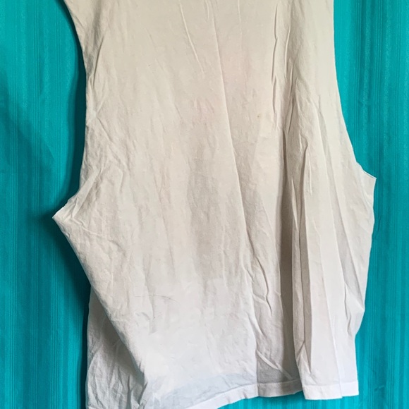 Cute pup muscle Tee - Picture 4 of 4